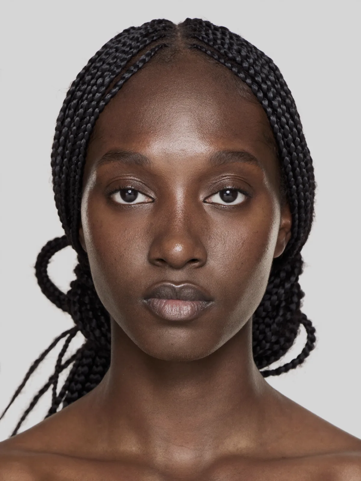 Reference face: portrait photo of the head used for the sunset swimwear photo